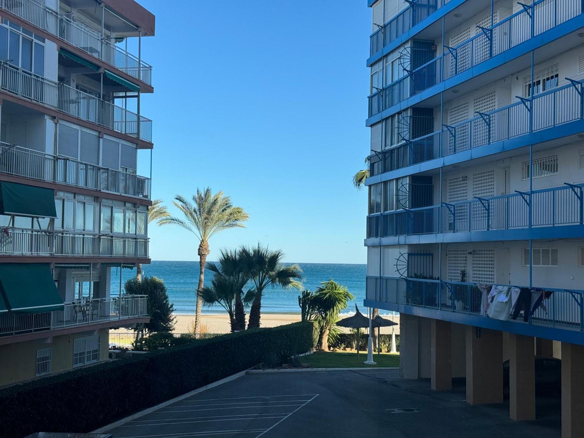 Apartamento Muchavista Primera Linea De Playa By El Conserje El Campello Exterior foto
